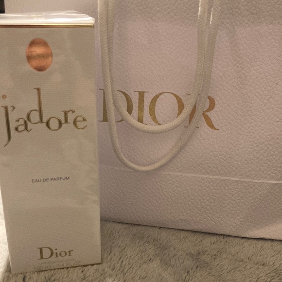 Dior Other - NWT⭐️DIOR💫 J’adore Vaporisateur Spray 100ml